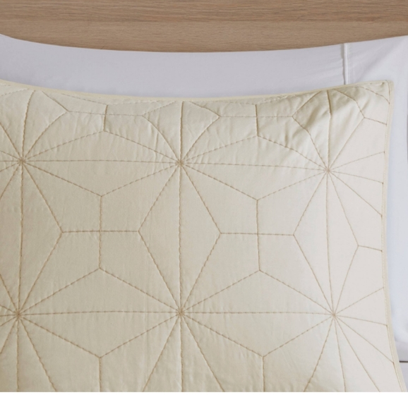 Urban Habitat Caden 3Pc. King/Cal King Coverlet S - Picture 6 of 8